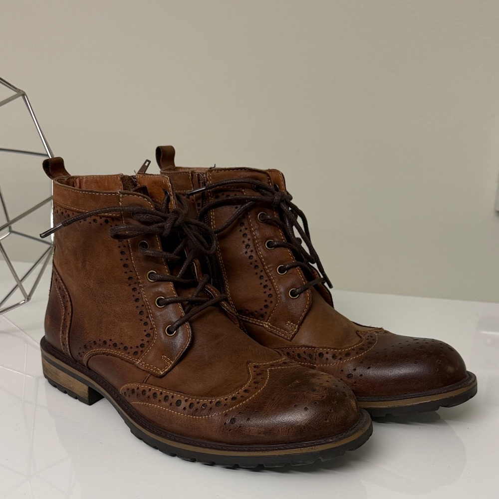 Steve Madden Tan Leather Lace-Up Boots
